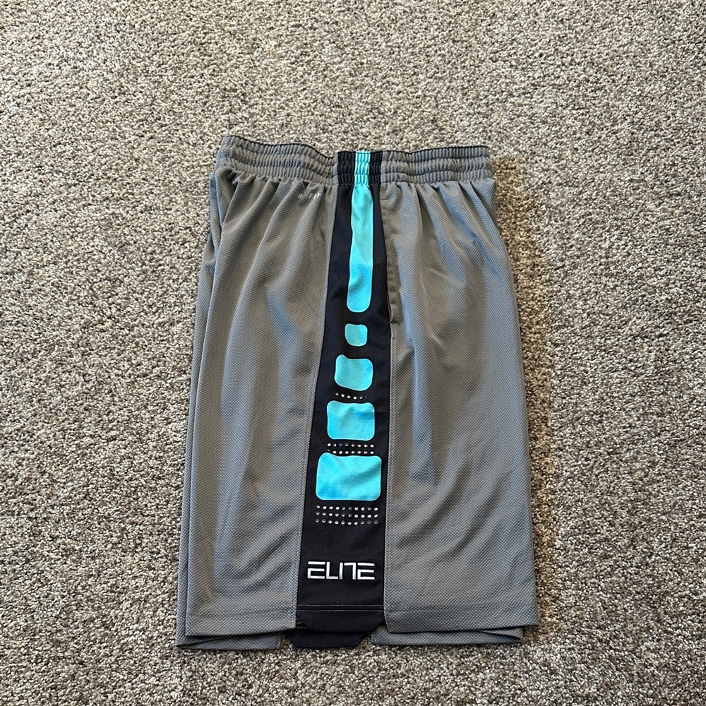 Nike Men's Athletic Shorts in Gray and Blue - Picture 3 of 4